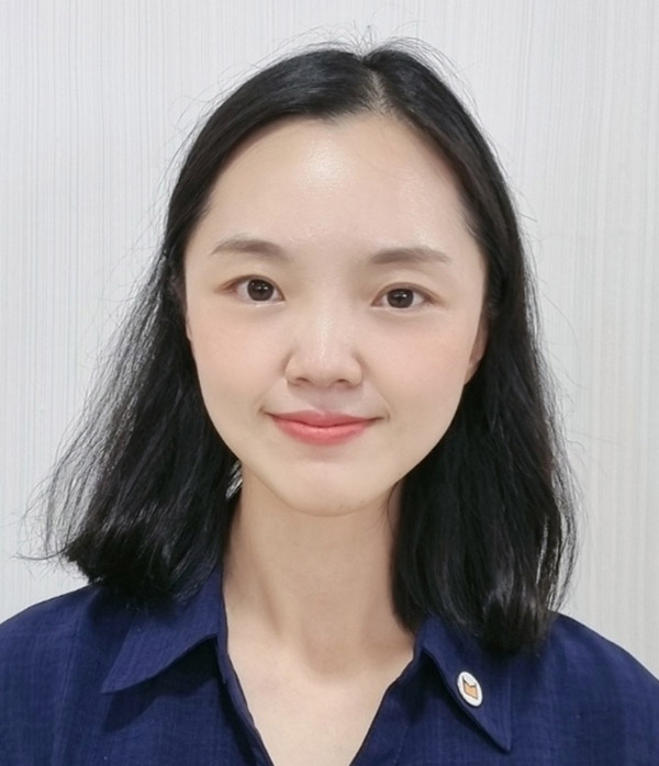 최지연 큐레이터